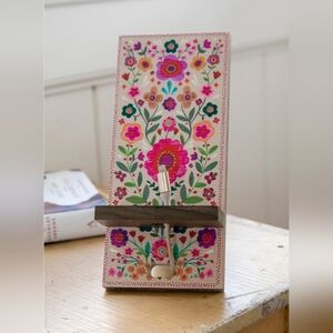 Natural Life Floral Phone Stand 📱NWOT